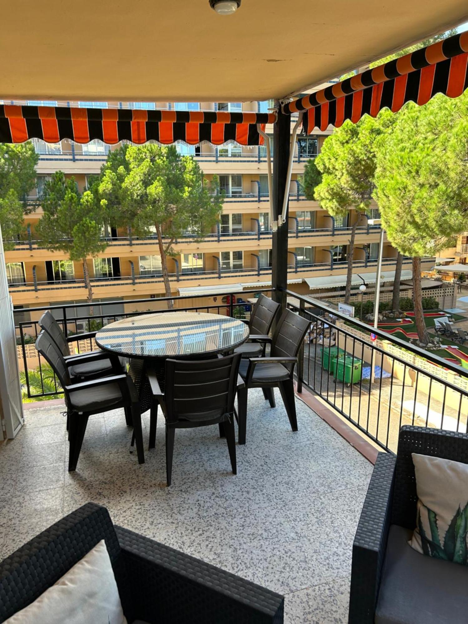 Apartamento Maya Relax Салоу Экстерьер фото